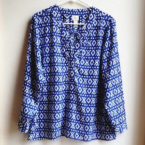 LIKE NEW: Chico's Blue and White Geometric Long-Sleeve Blouse, lightweight, FUN!